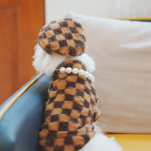 Load image into Gallery viewer, FashiON Star dog jumper