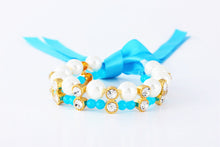 Load image into Gallery viewer, NEW Pearl Diva dog necklace