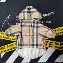 Load image into Gallery viewer, NEW Paws dog Rain Mac