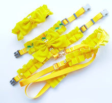 Load image into Gallery viewer, Yellow Ruffle Pineapple Dog Collar