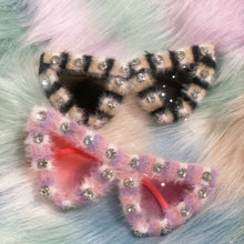Load image into Gallery viewer, NEW Leo Chrystal dog shades