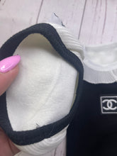 Load image into Gallery viewer, NEW Madam dog jumper