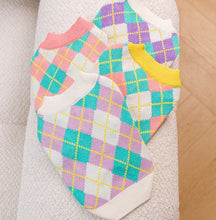 Load image into Gallery viewer, Diamond V neck dog jumper