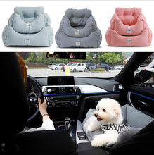 Load image into Gallery viewer, Wooly dog carseat
