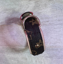 Load image into Gallery viewer, NEW L &amp; V dog collar
